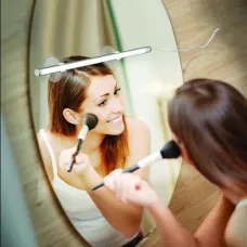 Лампа світильник для дзеркала beauty bright на присосках