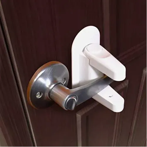 Универсальный детский замок Door Lever Lock для ручек , 2шт в комплекте, универсальный, белый
