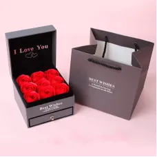 Подарочная шкатулка для украшений с розами из мыла ROSE best Wishes, из 9 красных роз.