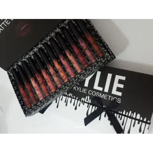 Набор KYLIE Black edition черная с бантиком (12 помад)