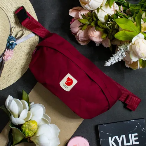 Шведская сумка на пояс Fjällräven Ulvö Hip Pack Medium Original бананка, унисекс, разные цвета (Red lava)