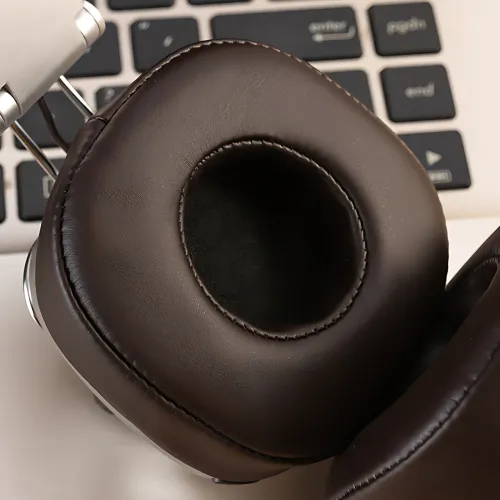 Наушники Marshall MDR BT: Bluetooth 5.1, 80+ часов работы, беспроводная зарядка, микрофон, 40 мм, черный - фото 12