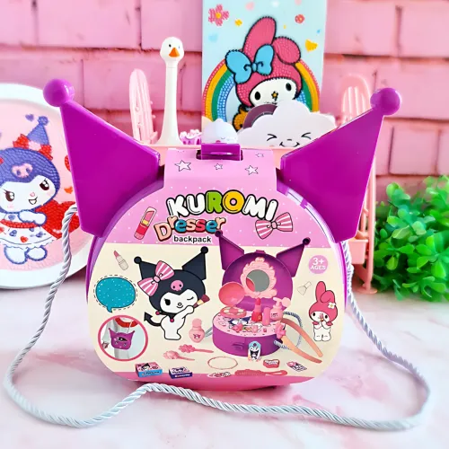 Дитячий набір іграшкової косметики Kuromi — 26 предметів у валізі з гострими вушками, фіолетовий - фото 3