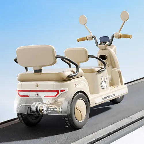 Детский электроскутер CORGI RideTwin 3-х колёсный, двухместный, с АКБ 6V 7AH, светом и музыкой, до 30 кг - фото 4